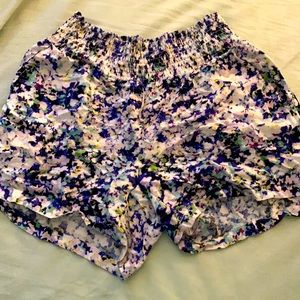 Cabi floral shorts